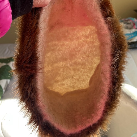 Stylish Brown and Cream Women's Fur Hat - Picture 3 of 6